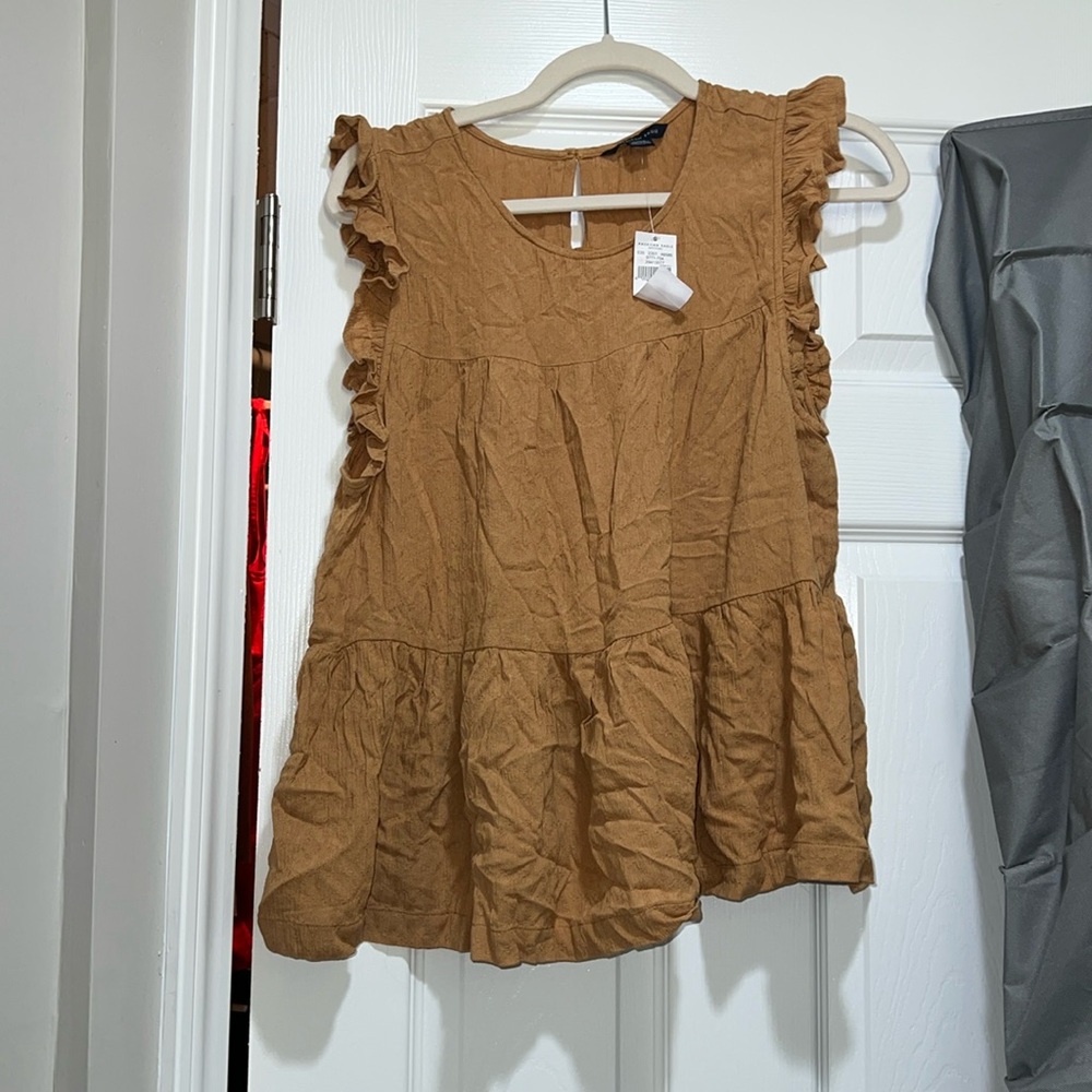 American Eagle shirt